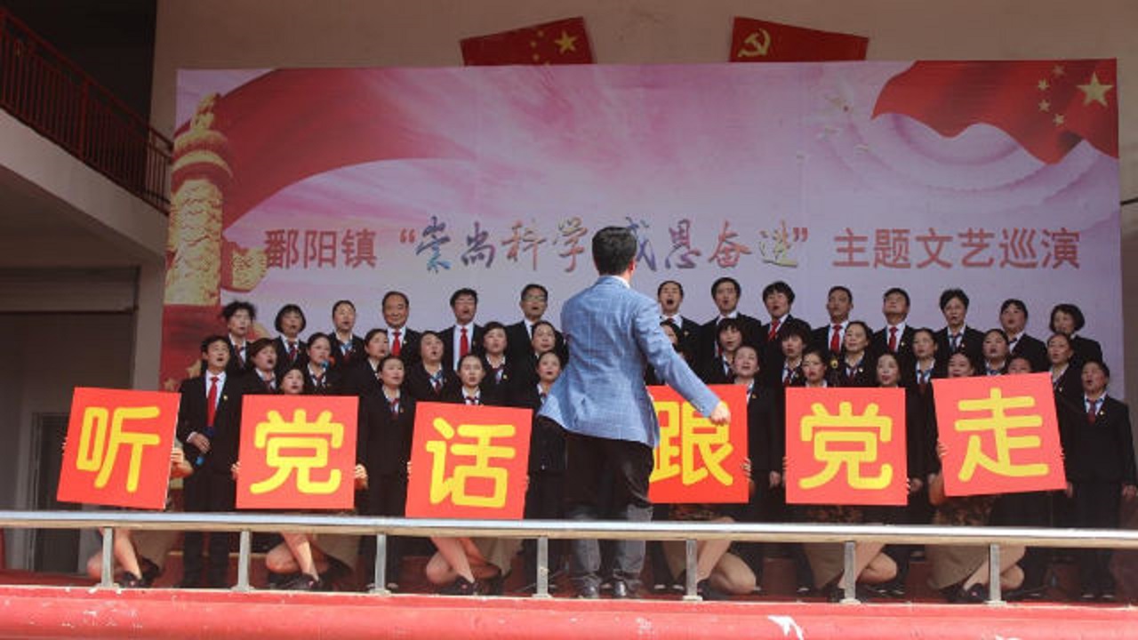 中国女性权益观察-教堂前红色巡演、强拆十字架：江西鄱阳当局对宗教 “宣战”