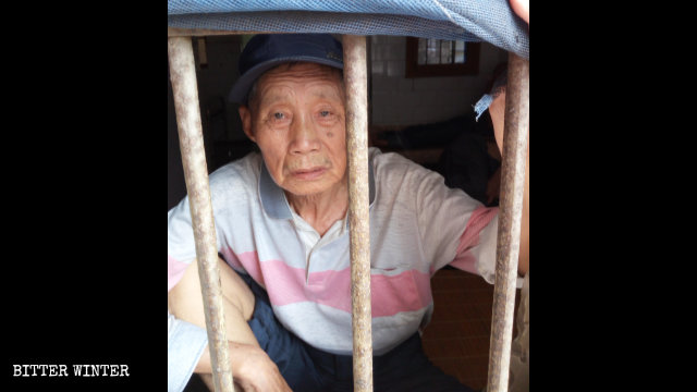 严春香老人今年7月被关在鄂州市精神病院内